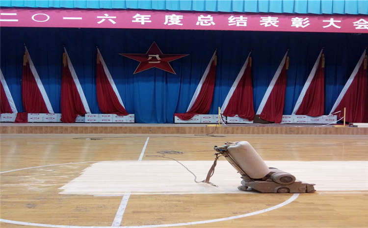 福建楓木實(shí)木運(yùn)動(dòng)地板多少錢一平方