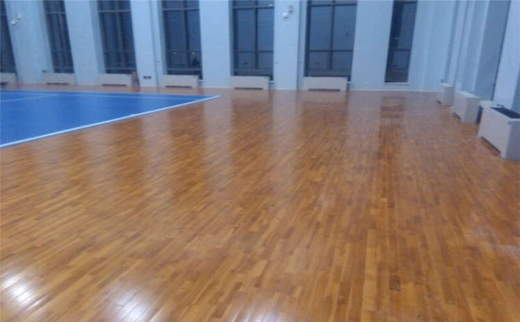 河北體育木地板是多少錢(qián)