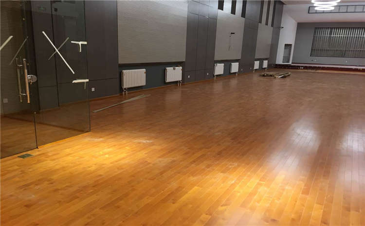 福建企口體育木地板**品牌