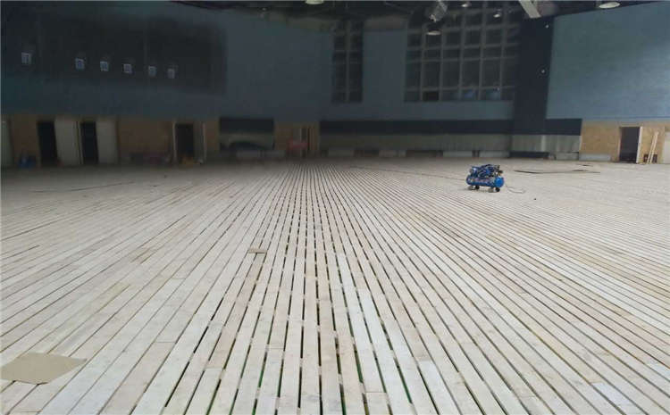 拼接板籃球場(chǎng)地木地板每平米**