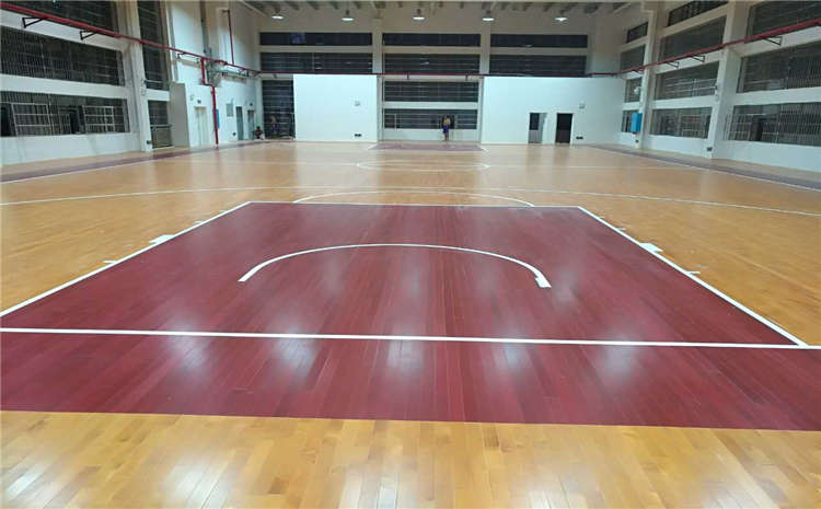 楓樺木體育木地板價(jià)格