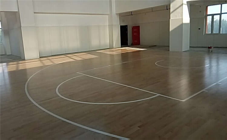 專用體育木地板是多少錢