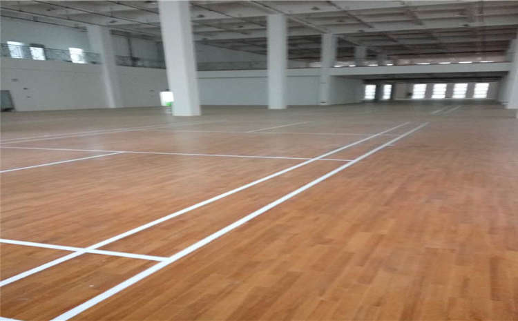 江蘇專(zhuān)用體育木地板圖片