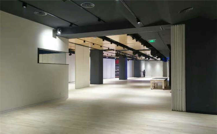 室內(nèi)籃球木地板一平米多少錢