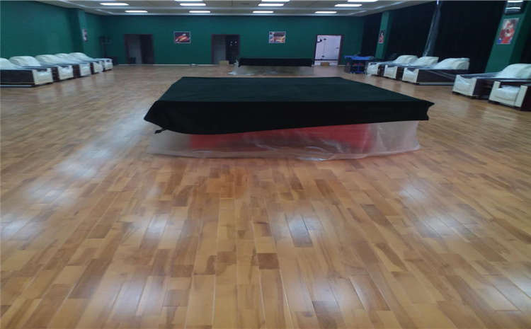 霍林郭勒體育地板廠家價(jià)格